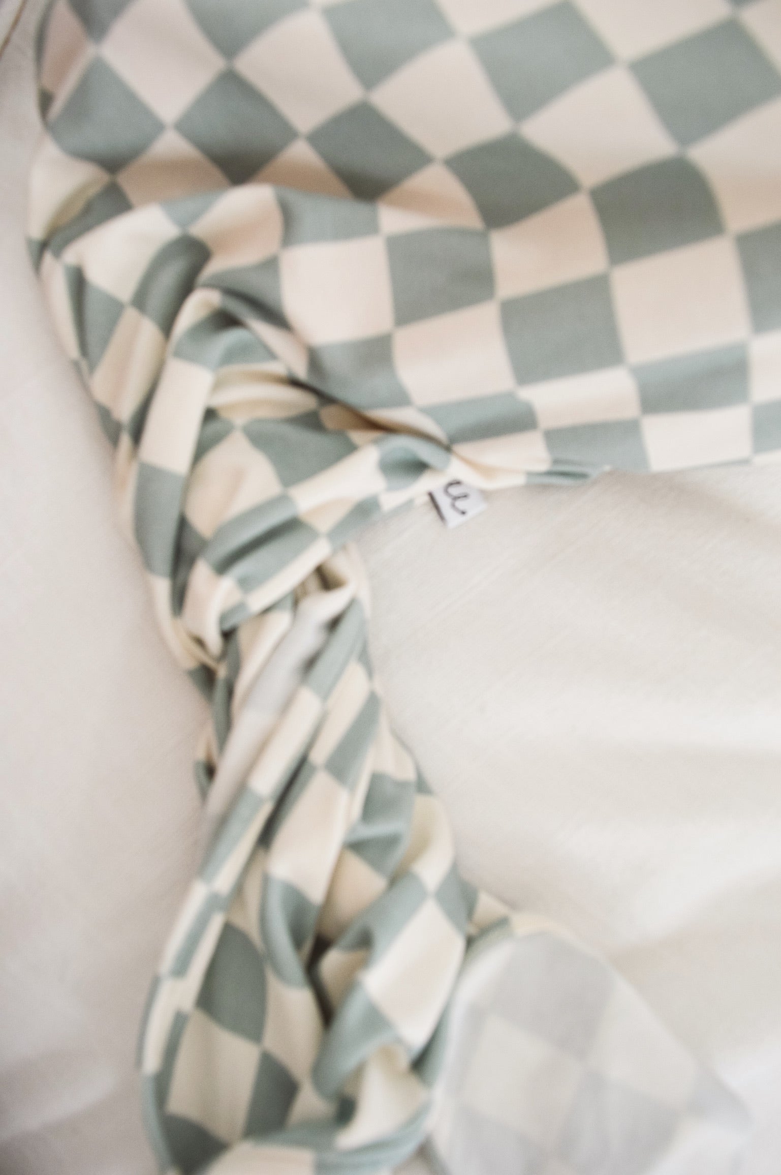 Madden Jade Welcome Baby Bundle Set: Blanket, Headband, Knotted Gown