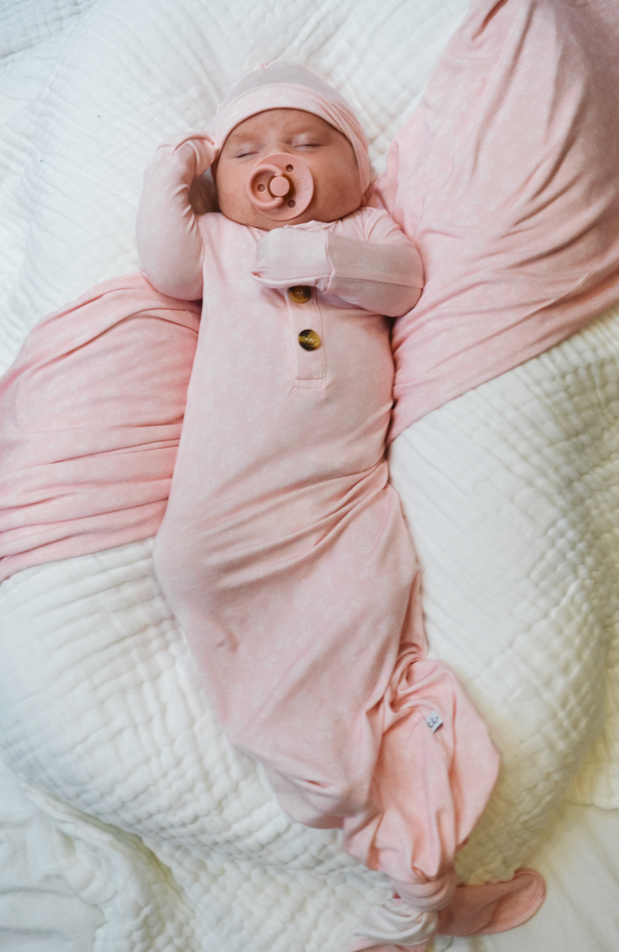 Lennon Bubblegum Welcome Bundle Set: Blanket, Headband, Knotted Gown